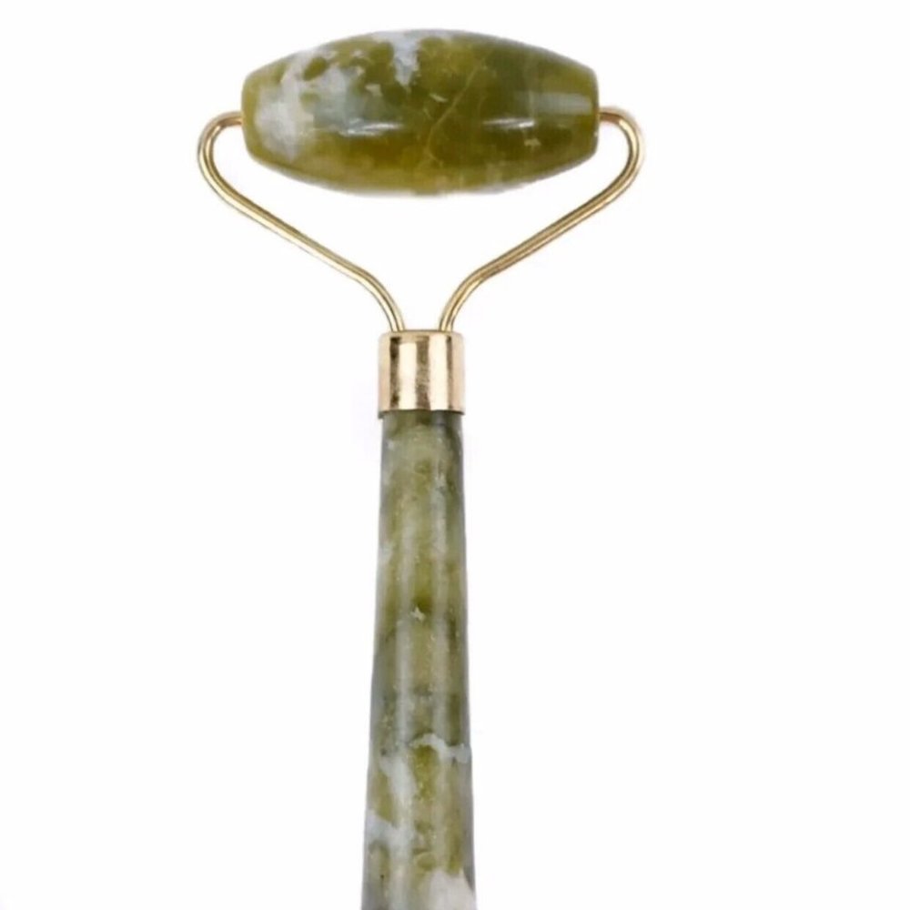 SASSY+CHIC JADE FACIAL ROLLER